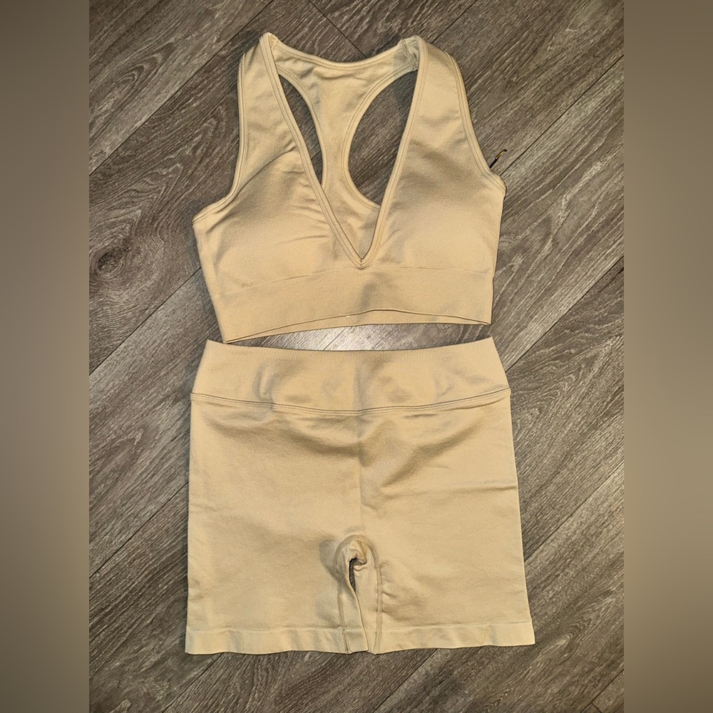 Crop Shop Boutique Bra & Short Set - OAT (L)